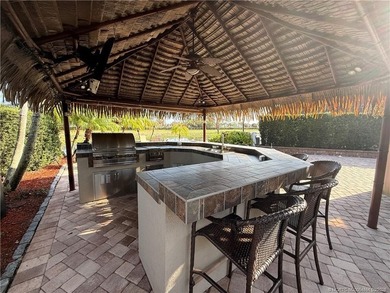 Exceptional oversized 3,514 sq ft lot offering over 70 feet of - photo 9