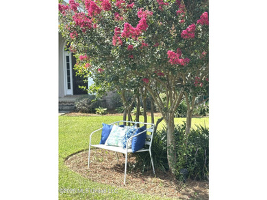 Nestled on a quiet cul-de-sac this exceptional estate offers - photo 5