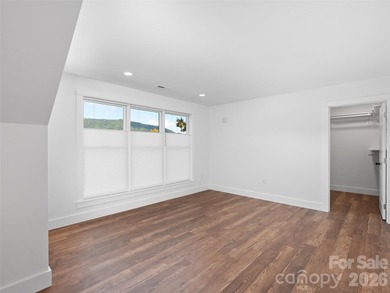 Welcome Home to Style, Comfort, and Location! This stunning - photo 26