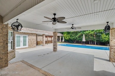 Nestled on a quiet cul-de-sac this exceptional estate offers - photo 7