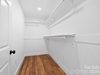Welcome Home to Style, Comfort, and Location! This stunning - photo 31