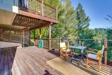 A true hidden gem built in 2005, this turnkey home combines - photo 32