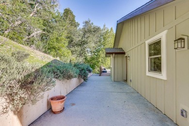 A true hidden gem built in 2005, this turnkey home combines - photo 39