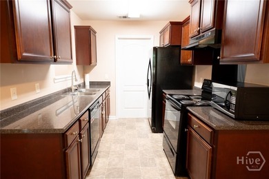 Beautifully maintained 3-bedroom, 2-bath home ideally located - photo 7