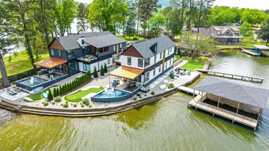 Enjoy lakefront living on Lake Hamilton in this exceptional - photo 3