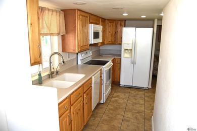 Gorgeous 2017 Schult Park Model with LOFT on a double lot with