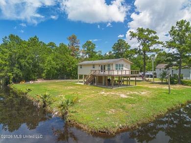 Bring your jet skis, kayaks, boats! Remodeled 2 bedroom/2 full - photo 1