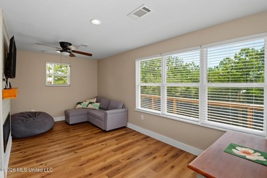 Bring your jet skis, kayaks, boats! Remodeled 2 bedroom/2 full - photo 4