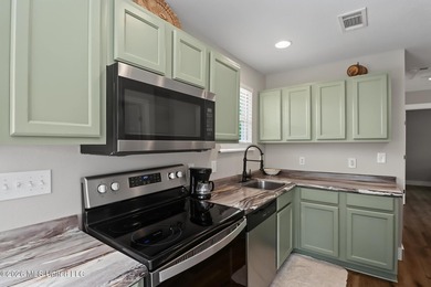 Bring your jet skis, kayaks, boats! Remodeled 2 bedroom/2 full - photo 7