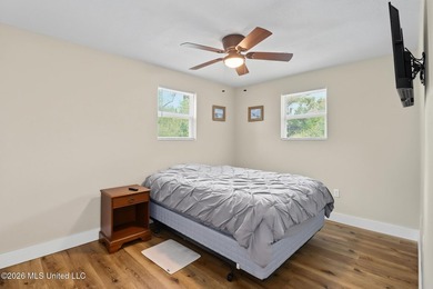 Bring your jet skis, kayaks, boats! Remodeled 2 bedroom/2 full - photo 8