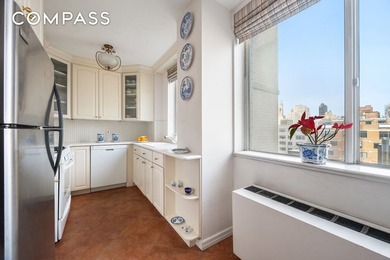 One of a Kind! Perched on a high floor at the prestigious Asten - photo 6