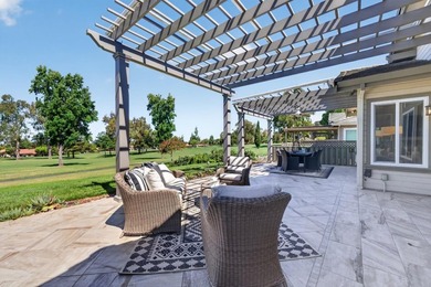 Sought after end unit location on the 13th Fairway in Village - photo 3