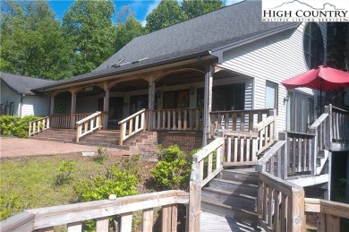 (private lake, pond, coastal) Home For Sale in Fleetwood North Carolina