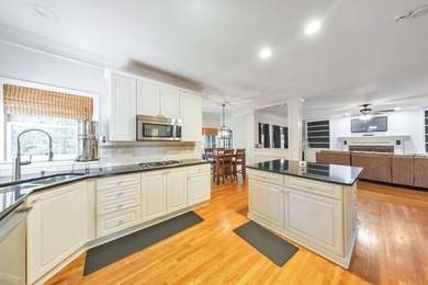 Welcome home to this beautifully maintained 5 bedroom, 3.5 - photo 16