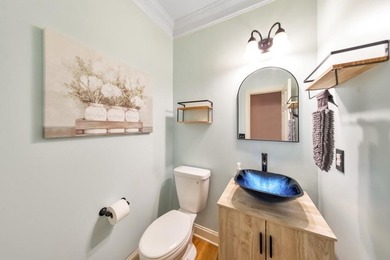 Welcome home to this beautifully maintained 5 bedroom, 3.5 - photo 20