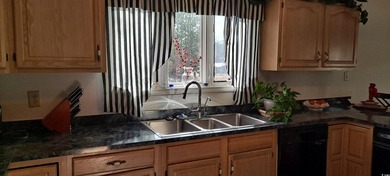 This lovely spacious home has four bedrooms and three and a half - photo 21