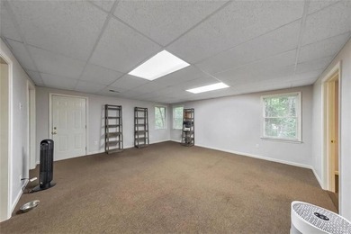 Welcome home to this beautifully maintained 5 bedroom, 3.5 - photo 41