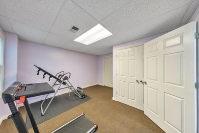 Welcome home to this beautifully maintained 5 bedroom, 3.5 - photo 42