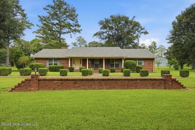 Escape to peaceful country living with this beautiful 5BR/3BA - photo 1