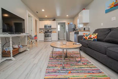 I'm Back & With Updates (flooring & paint)!! This charming - photo 9