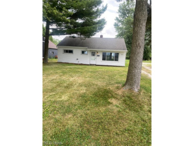 Lake Home Sale Pending in Eastlake, Ohio