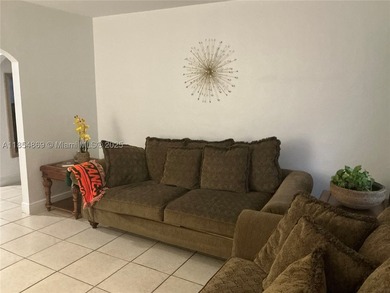 Single family home for sale with 4 bedrooms, 3 bathrooms, 1,716 - photo 8