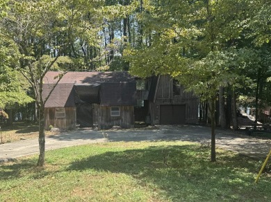 Lake Home For Sale in Glasgow, Kentucky