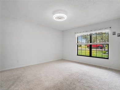 Welcome to easy Florida living in the desirable Tomoka Heights - photo 14