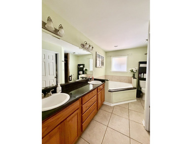 Beautiful 4 Bedroom, 2 bath home with exceptional outdoor living - photo 18