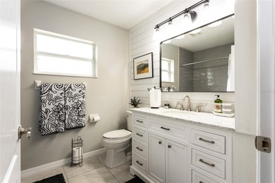 Welcome to this stunning 3-bedroom, 2-full-bath pool home - photo 21
