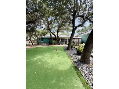 Beautiful 4 Bedroom, 2 bath home with exceptional outdoor living - photo 30