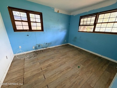 Opportunity awaits! This 1,644-square-foot concrete block home - photo 10