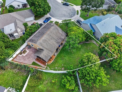 Welcome to this charming 3-bedroom, 2-bathroom CBS home situated - photo 2