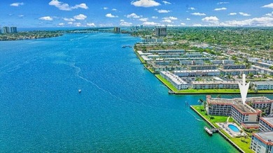 Gorgeous intracoastal views, corner unit with lots of windows - photo 3