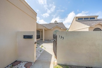 Welcome to this beautifully updated patio garden home in the - photo 4