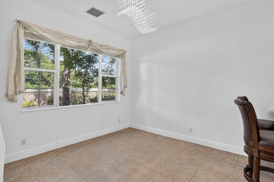 Welcome to this beautifully maintained 3-bedroom, 2.5-bath - photo 10