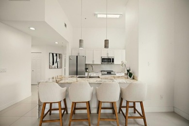 Updated 2BR/2BA corner residence with high ceilings, bright open - photo 4