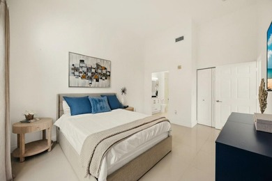 Updated 2BR/2BA corner residence with high ceilings, bright open - photo 9