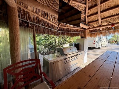 This extra-large 3,902 sq. ft. lot offers the ultimate in - photo 7