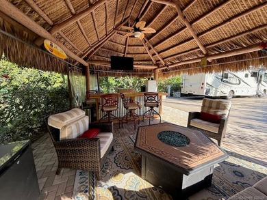 This extra-large 3,902 sq. ft. lot offers the ultimate in - photo 9