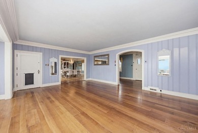 Opportunities like this are exceptionally rare. Privately - photo 32