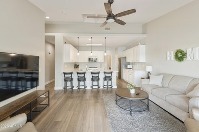 Move right into this beautifully maintained, fully furnished - photo 4
