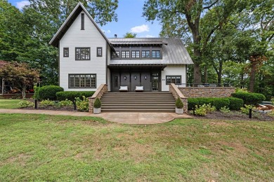 Lake Home For Sale in Bowling Green, Kentucky