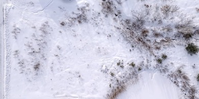 Magnifique terrain constructible de 47 631 pi2 (4 426 m2) - photo 10