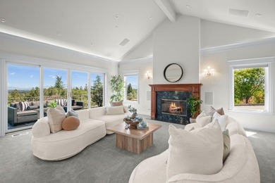 Knoll top estate boasts panoramic views! Wheelchair - photo 15