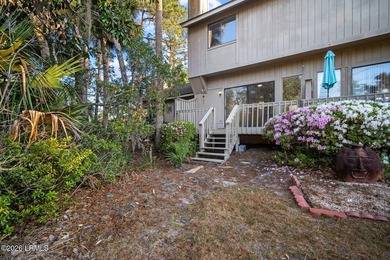 This villa has a bright, refreshed, move-in-ready feel with NEW - photo 26