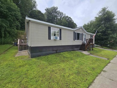 Check out this fully remodeled 3-bed, 2-bath home with a heated - photo 31