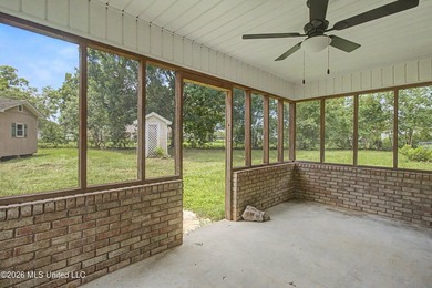Welcome to your own private retreat in the highly desirable - photo 5