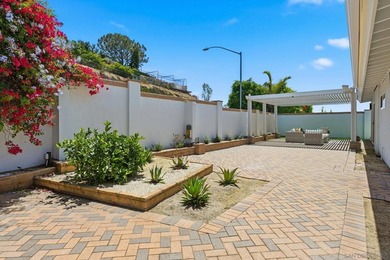 Just blocks from the sparkling shoreline of Mission Bay, this - photo 36
