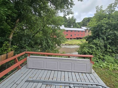 Check out this fully remodeled 3-bed, 2-bath home with a heated - photo 40
